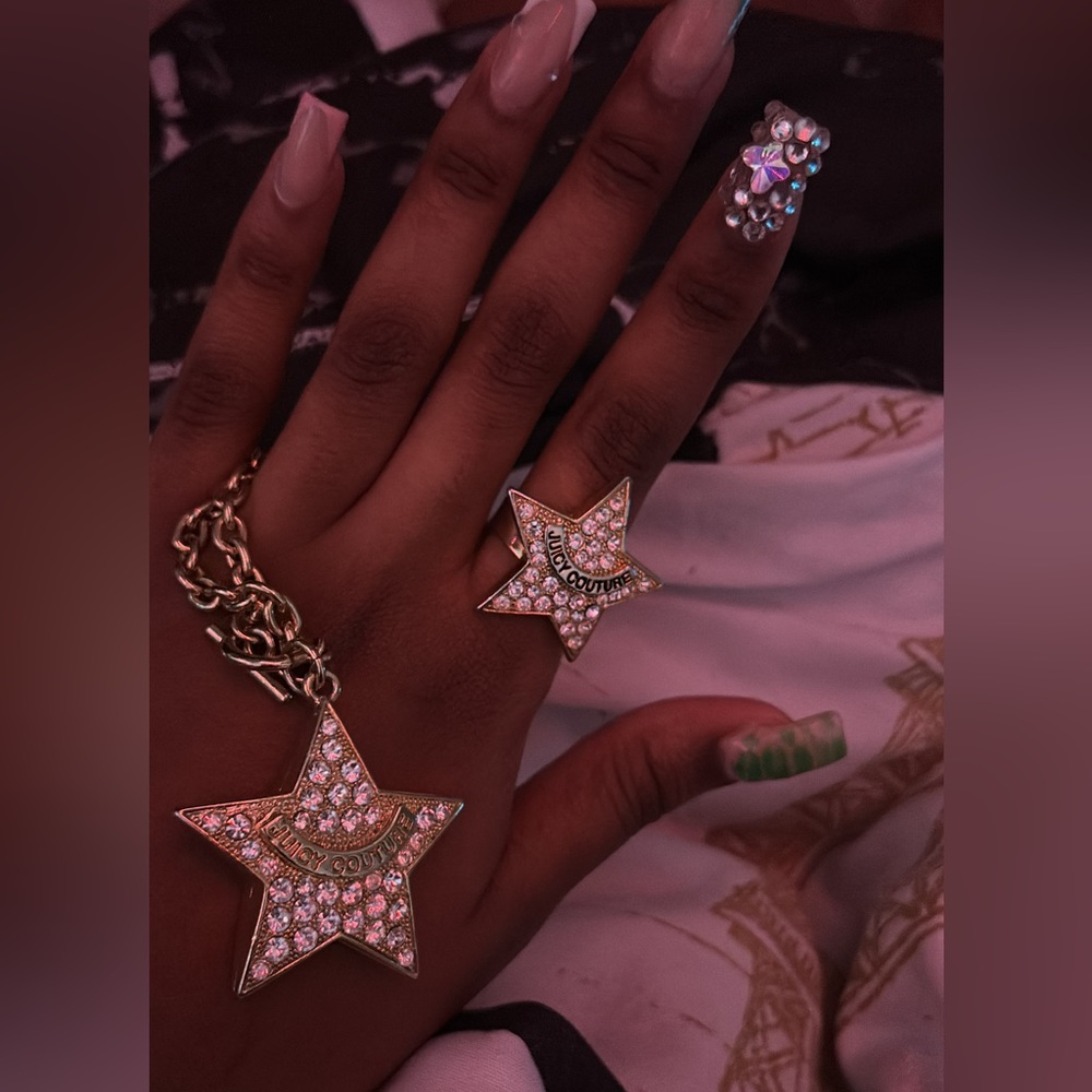 juicy couture star necklace (vintage)